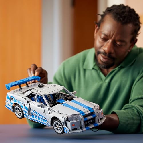 LEGO Technic Nissan Skyline GT-R R34 42210, 2 Fast 2 Furious Auto mit Driftfunktion, Lenkung & Motor, Sammlermodell