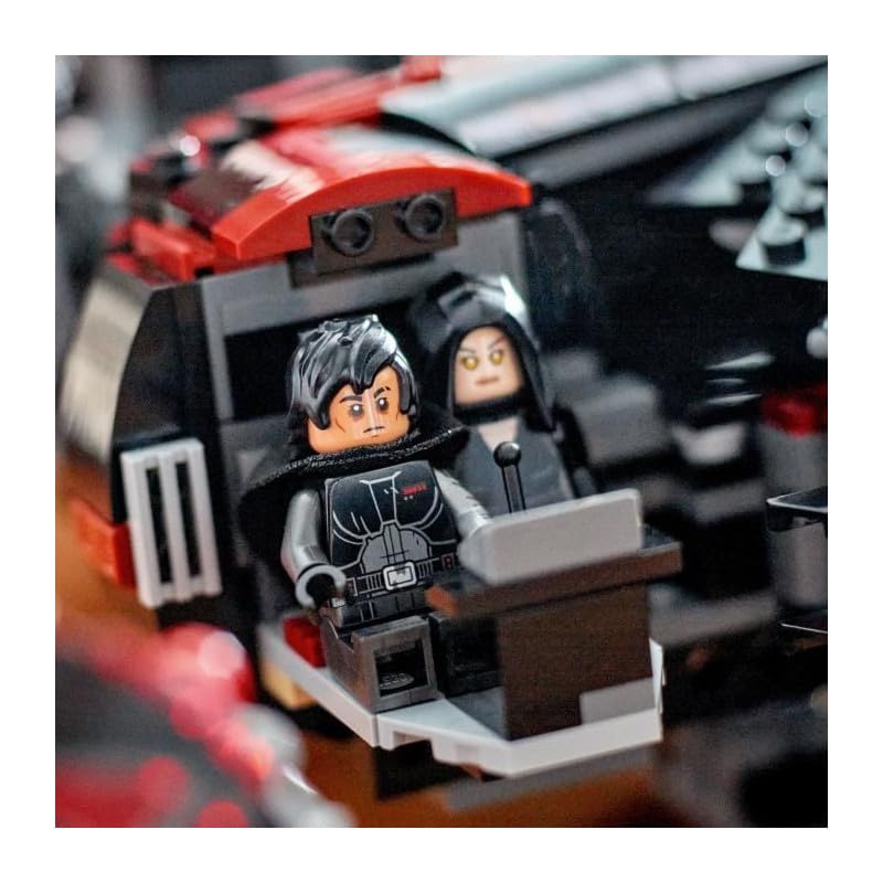 LEGO Star Wars 75389 Der Dunkle Falke, Ausstellungsmodell mit Shootern, Kanonen & 6 Minifiguren inkl. C-3PO, ab 10 J.