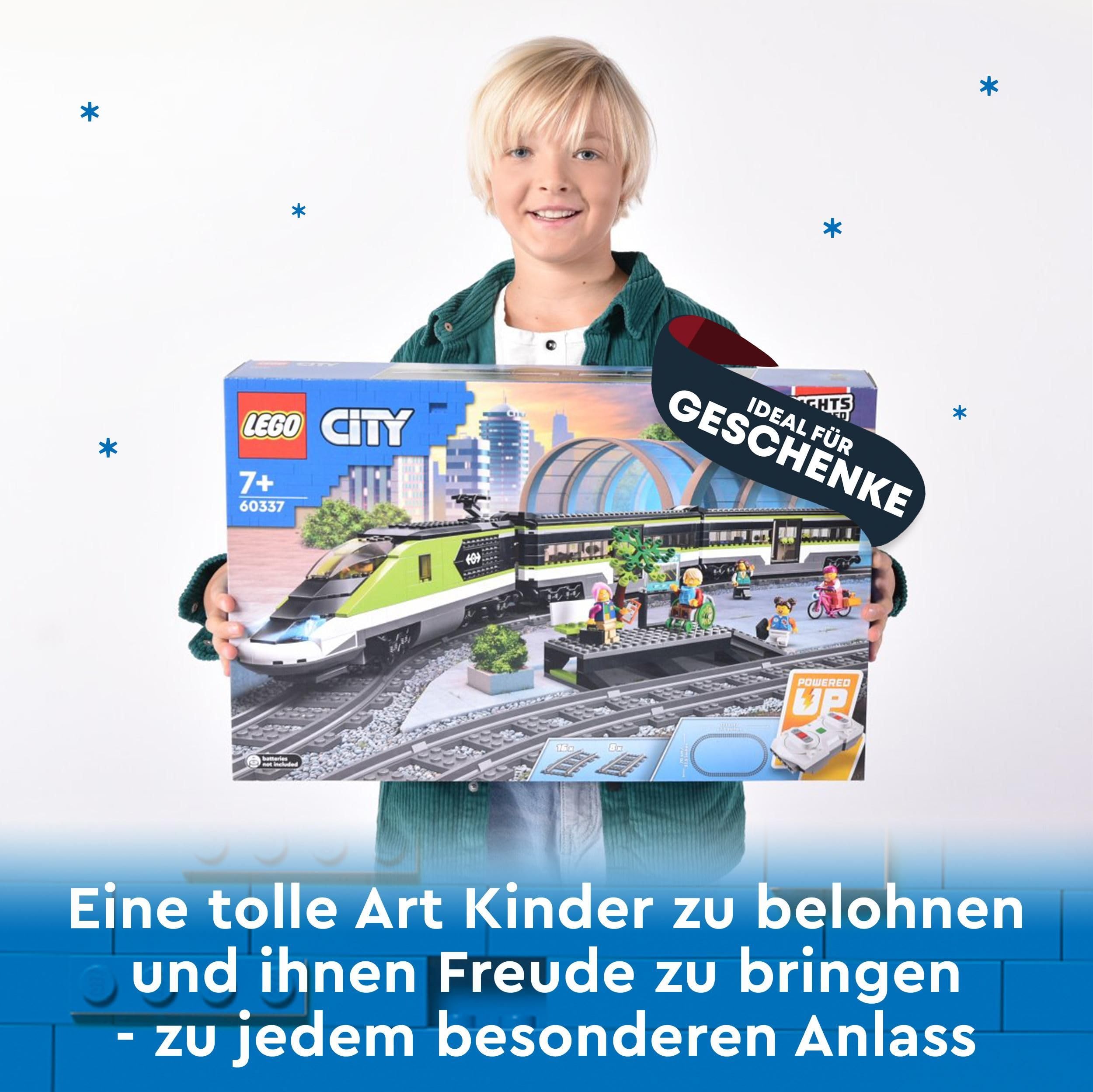 LEGO City Schnellzug 60337, RC-Personenzug mit Lichtern, 2 Waggons, 24 Schienen & 6 Minifiguren, Geschenk ab 7 Jahren